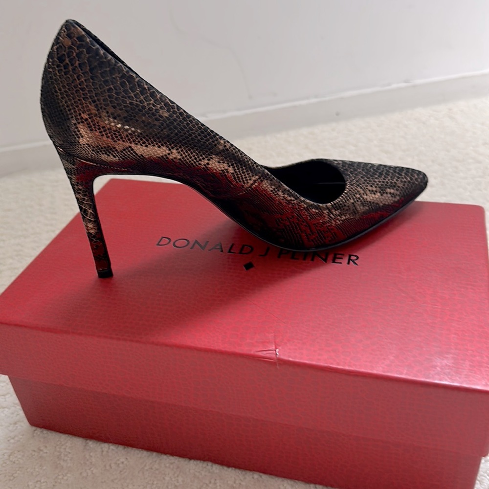 New Heels Pliner